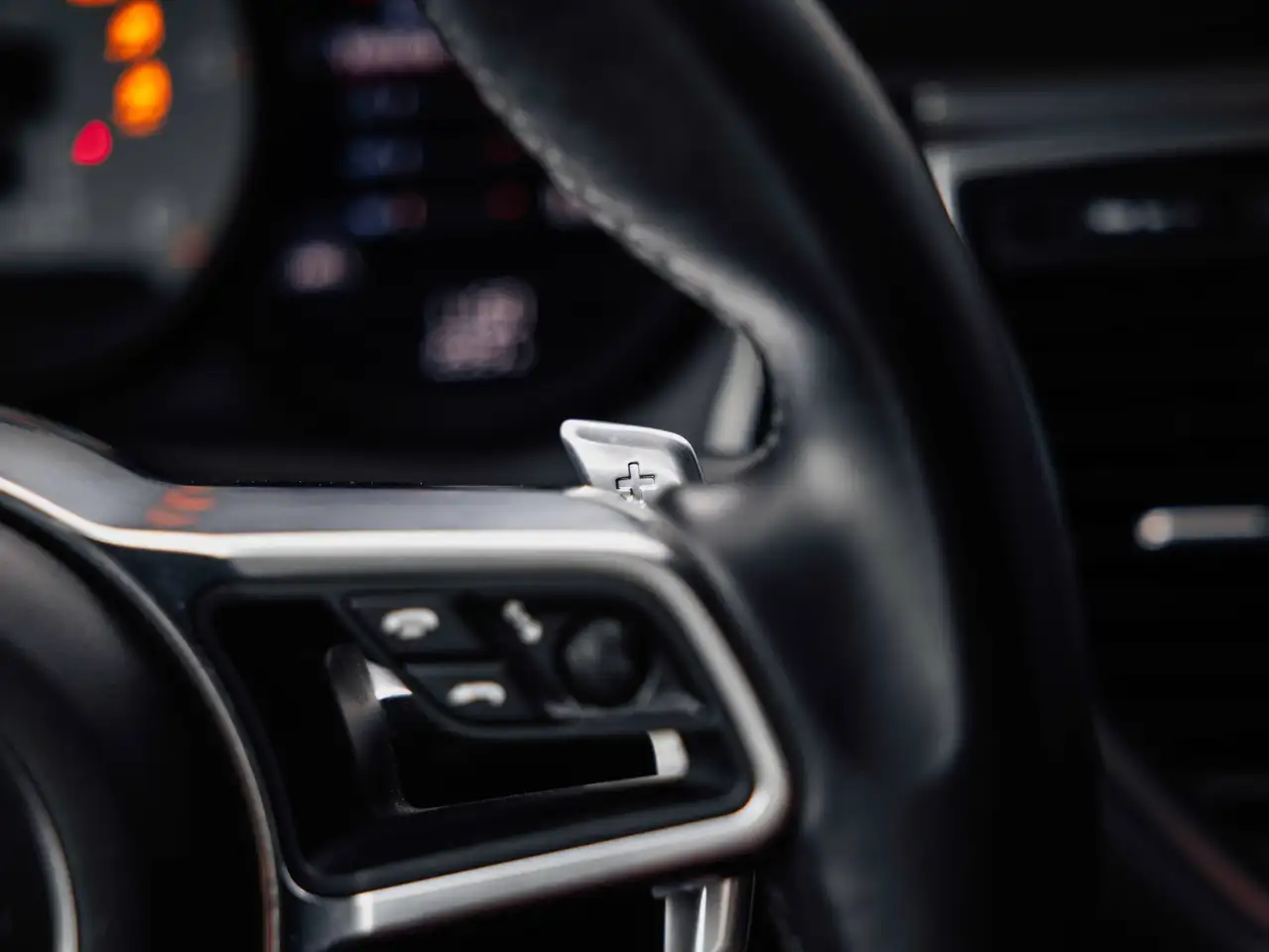 Porsche Macan — photo 18 sur 31