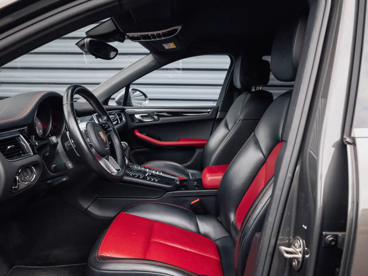 Porsche Macan — photo 21 sur 31