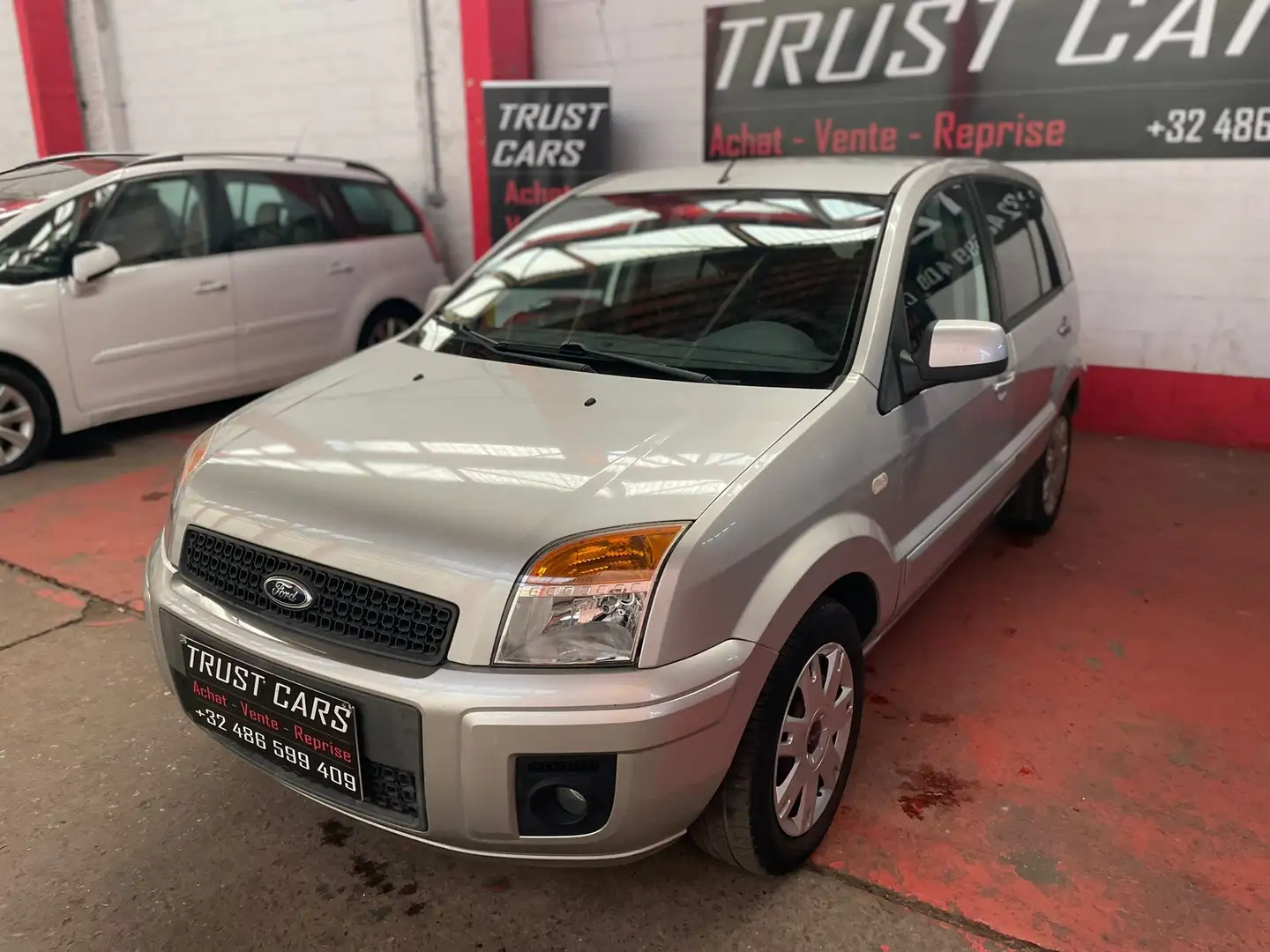 Ford Fusion Fusion 1.4i Xtrend 12 MOIS DE GARANTIE Grijs - 2