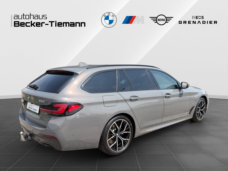 BMW 530 i Touring M Sport/LivePro/CarPlay/DrivingPro/Head- — photo 6