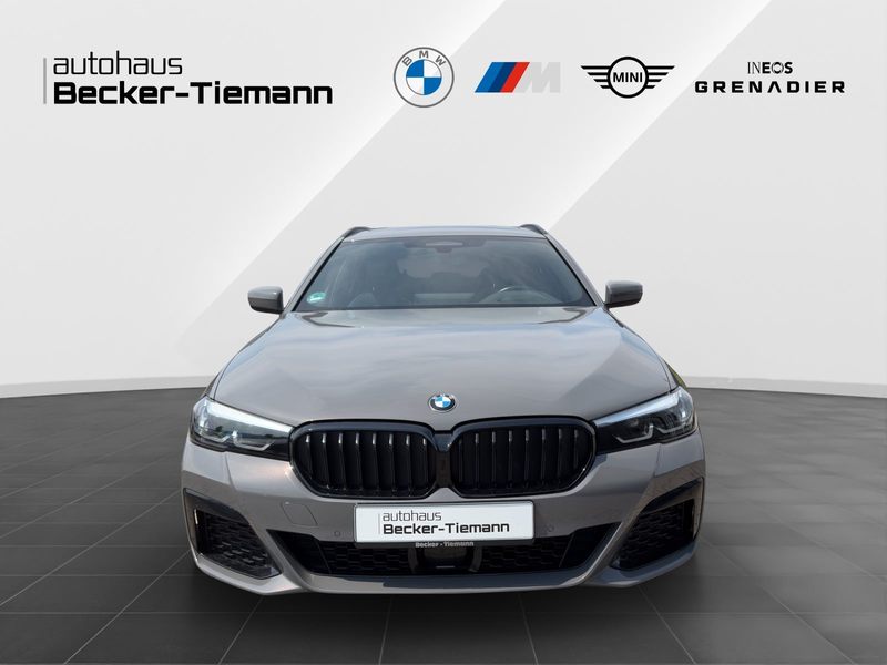 BMW 530 i Touring M Sport/LivePro/CarPlay/DrivingPro/Head- — photo 2