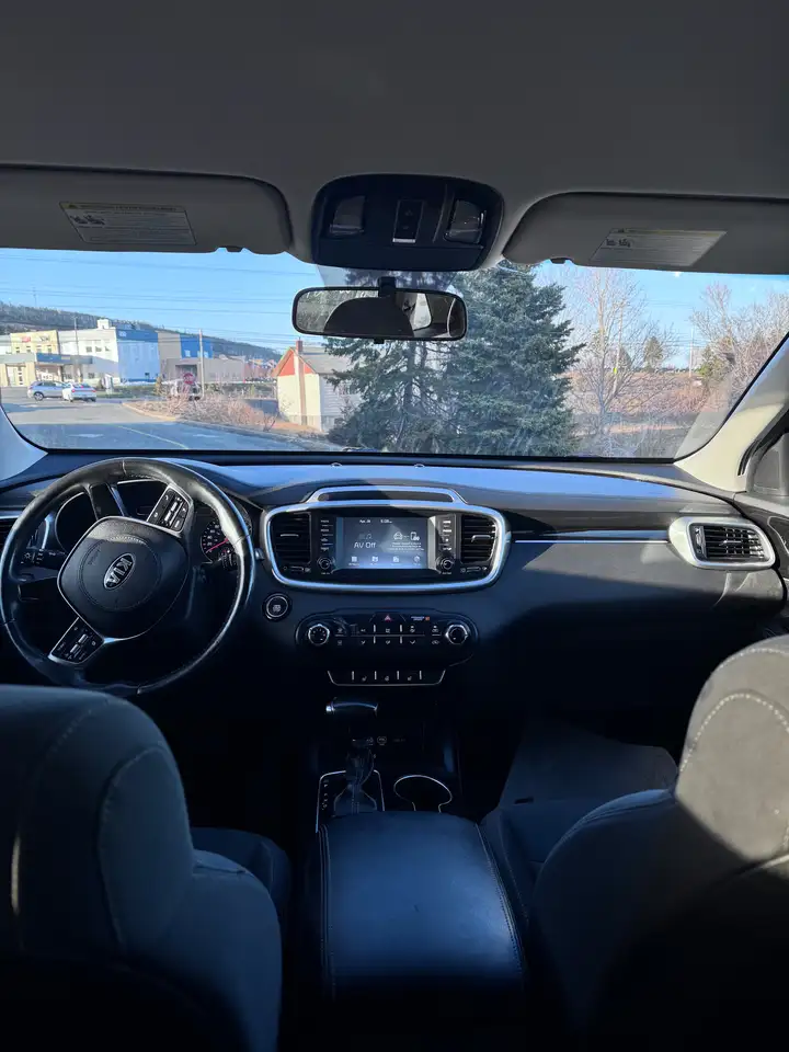 Kia Sorento снимка Kia Sorento