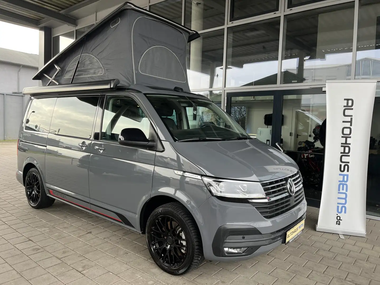 Volkswagen T6.1 California T6.1 California Beach Camper Edition 4 Motion AHK Gris - 1