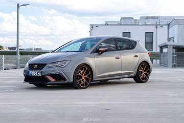 Cupra R