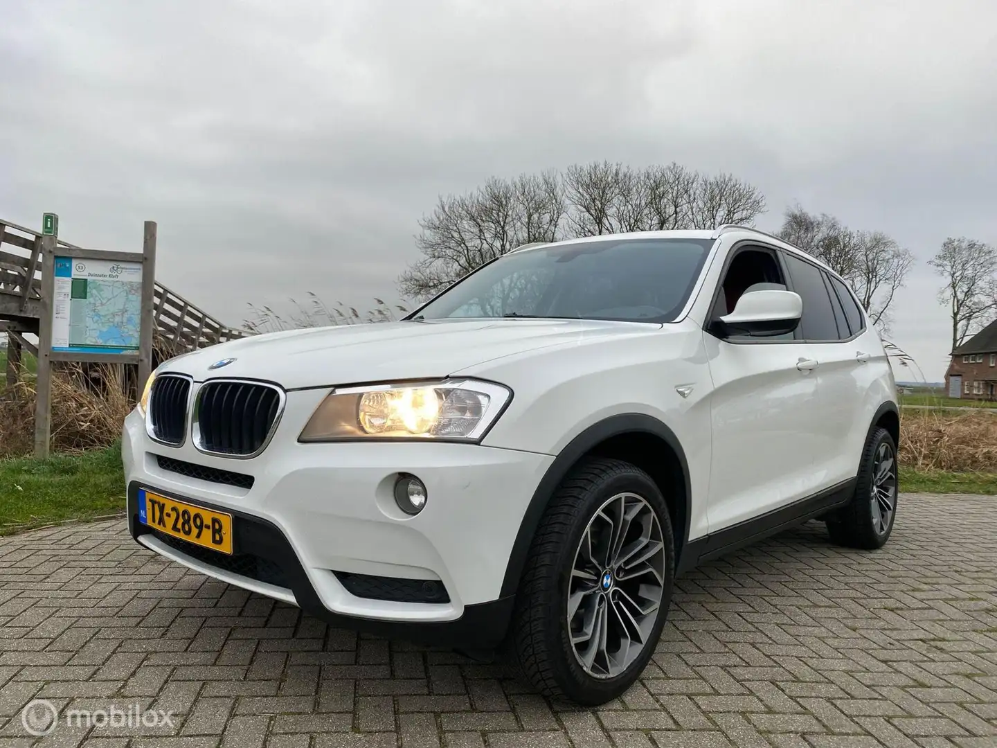 BMW X3 xDrive20d High Executive / Leer / Automaat / Inr M Blanc - 2
