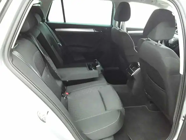 Skoda Superb view 14
