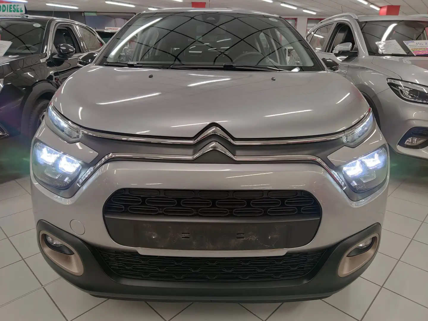 Citroen C3 1.2 83cv C-Series + Car Play "SUPER PROMO" Gris - 2