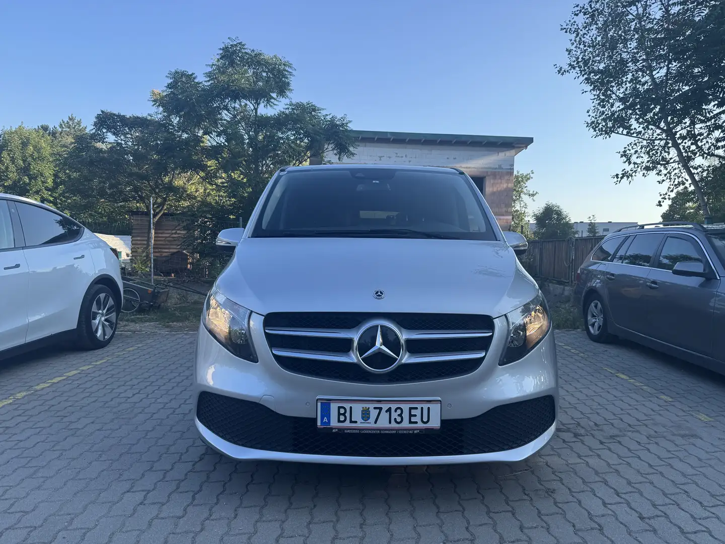 Mercedes-Benz V 220 d Kombi lang Basis Aut. - 2