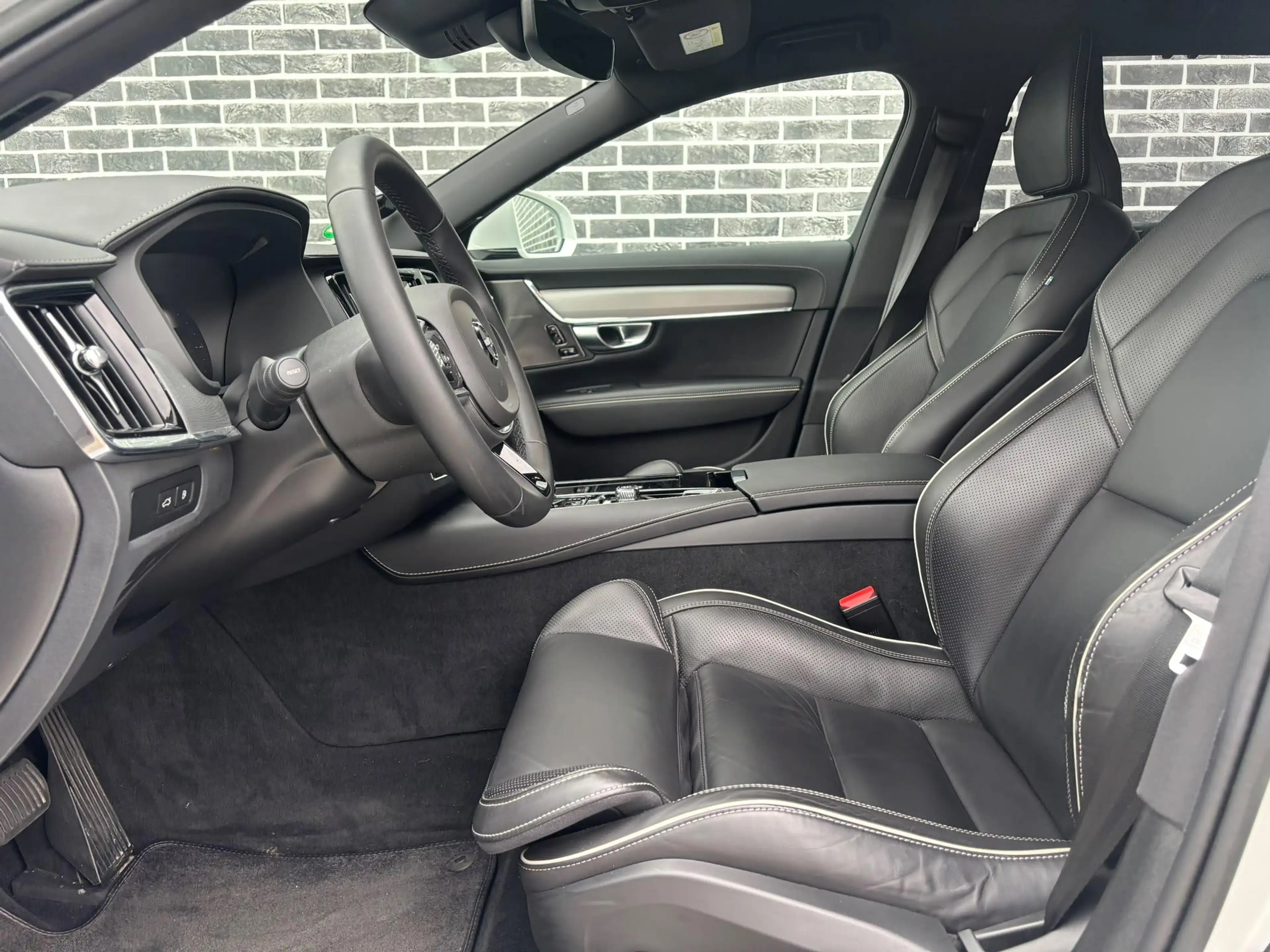 Volvo V90 2.0 T6 Plug-in hybrid AWD Plus Bright | Long Range — photo 7