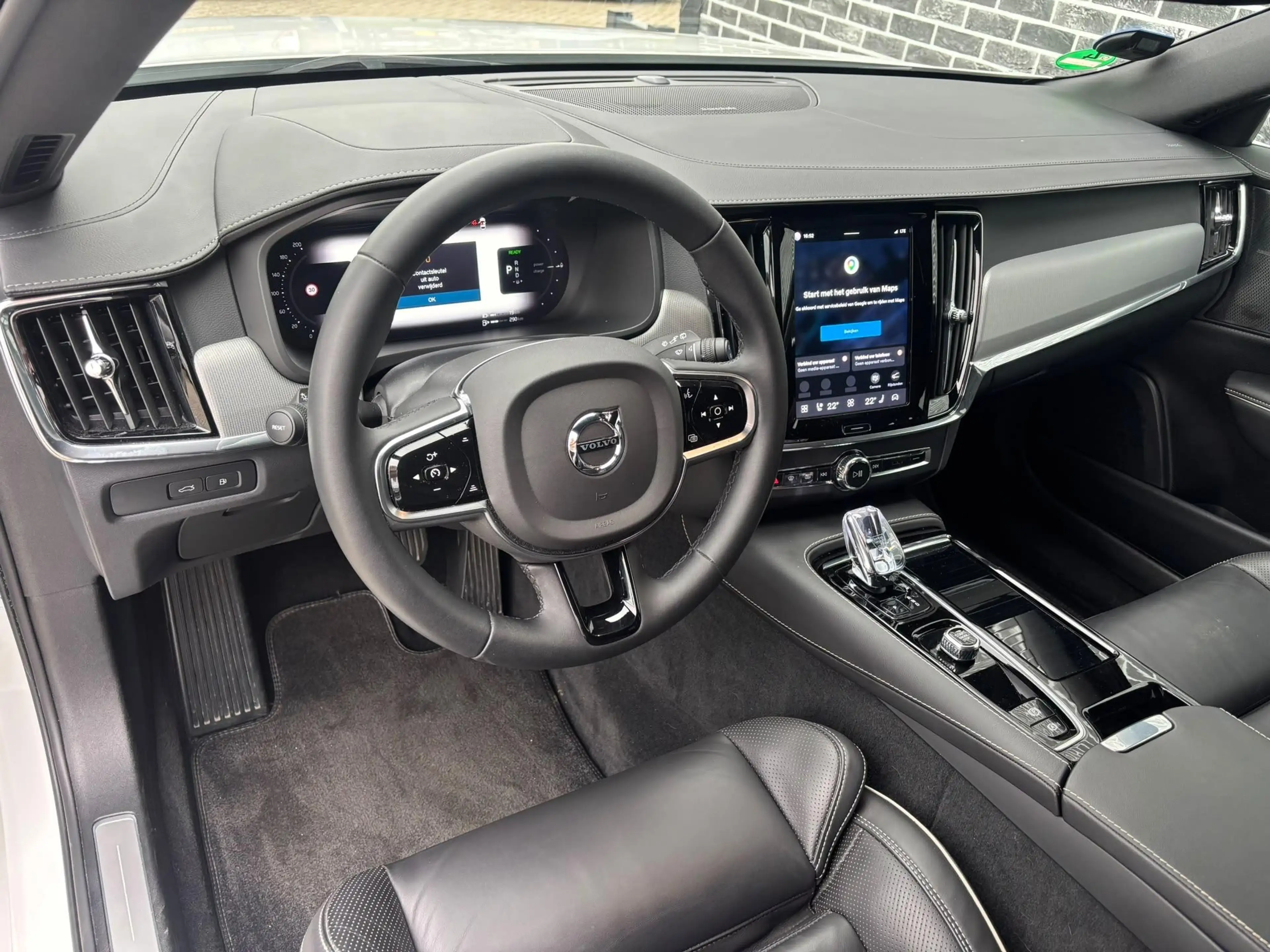Volvo V90 2.0 T6 Plug-in hybrid AWD Plus Bright | Long Range — photo 2