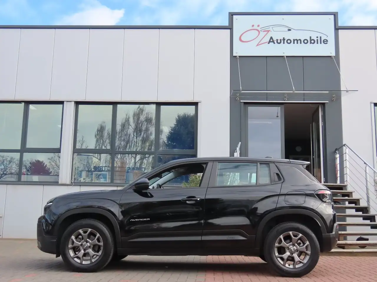 Jeep Avenger 1.2 GSE T3 GDI Klimaanlage CarPlay 29