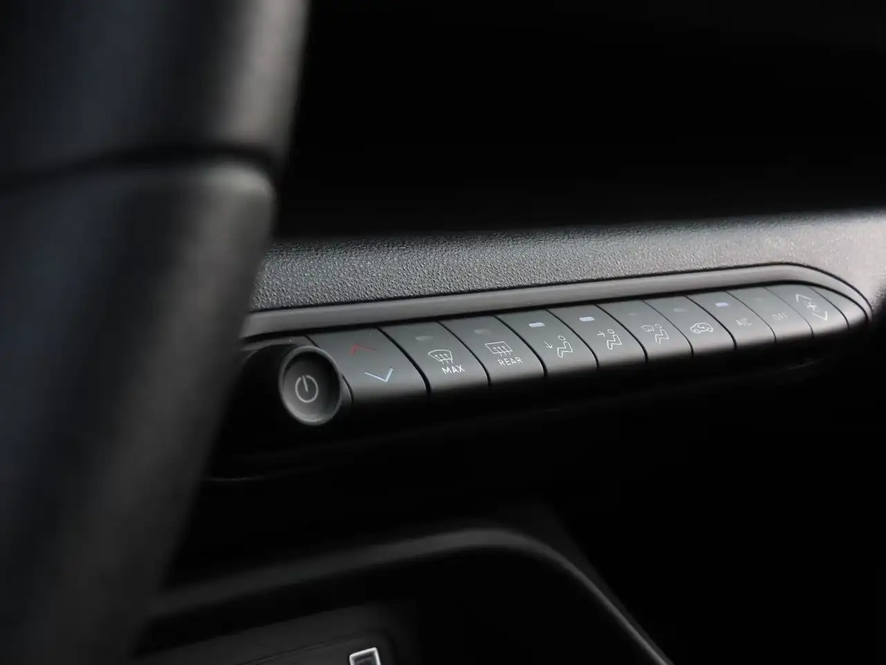 Jeep Avenger 1.2 GSE T3 GDI Klimaanlage CarPlay 18