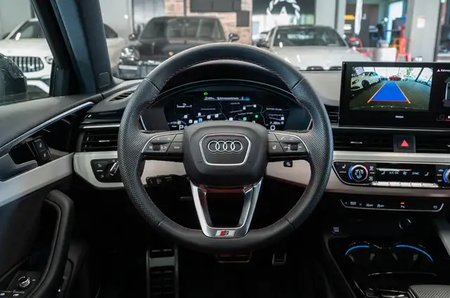 Audi S4 view 15