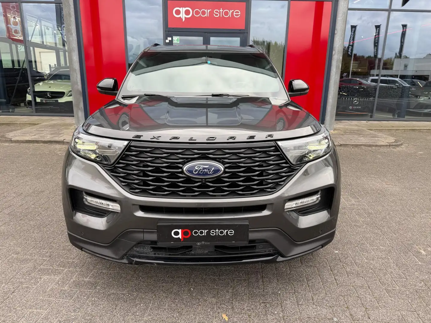 Ford Explorer 3.0 V6 EcoBoost PHEV ST-Line Grijs - 2