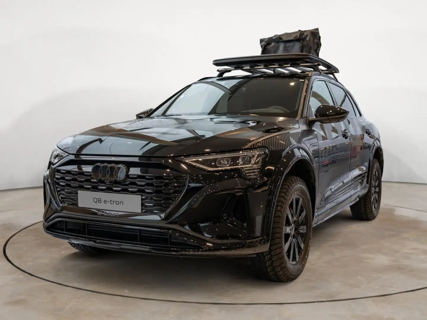 Audi Q8 e-tron edition Dakar 55 quattro Schwarz - 1