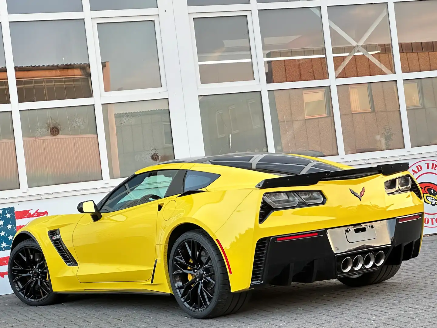 Corvette C7 Z06 LT4 2LZ Carbon Paket Service neu Gelb - 2