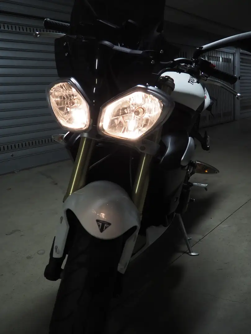 Triumph Street Triple 675 ABS Bianco - 2