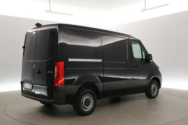 Mercedes-Benz Sprinter view 23