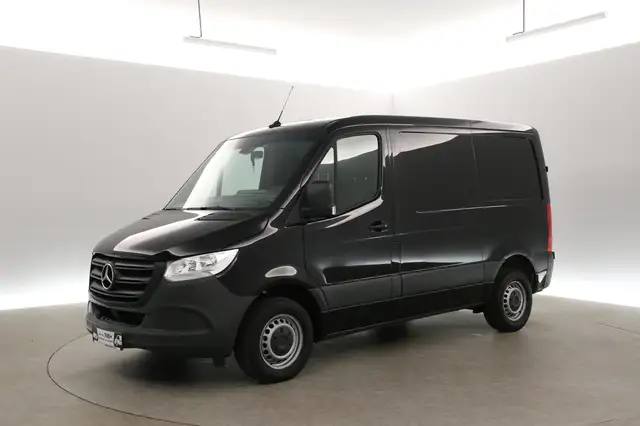 Mercedes-Benz Sprinter view 8