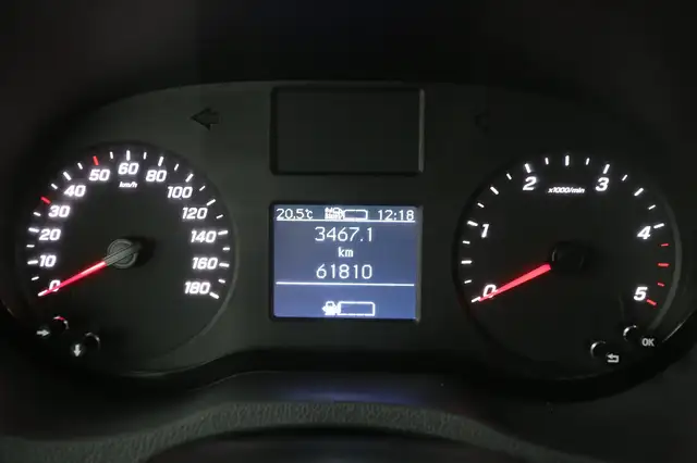 Mercedes-Benz Sprinter view 13