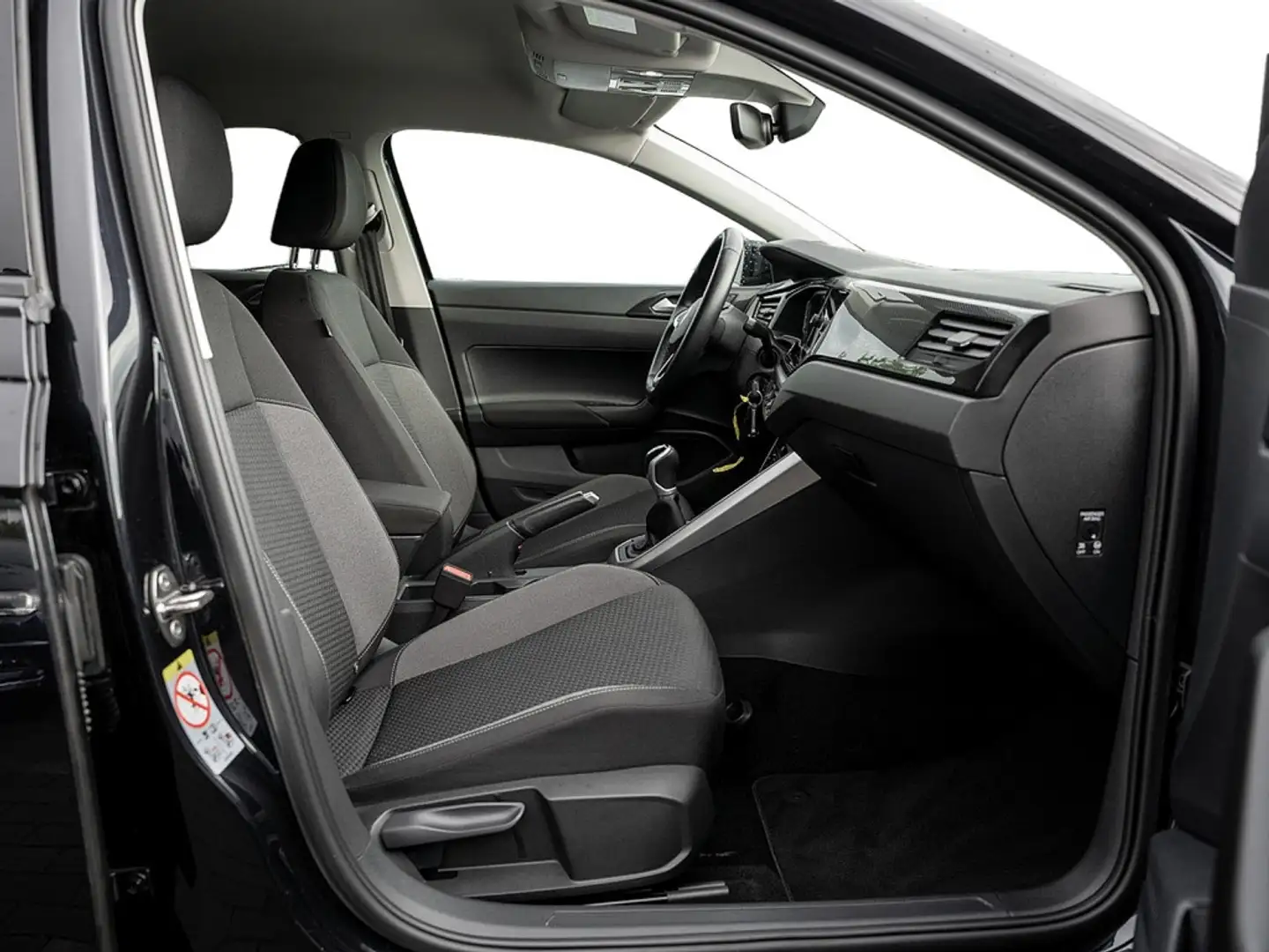 Volkswagen Taigo 1.0 TSI Life AHK NAVI KAM SHZ ACC Schwarz - 2