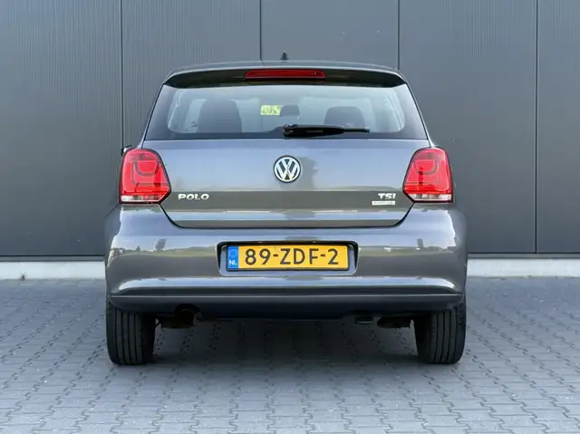 Volkswagen Polo view 8