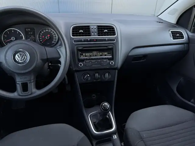 Volkswagen Polo view 22