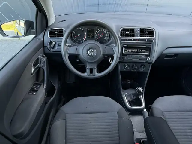 Volkswagen Polo view 20