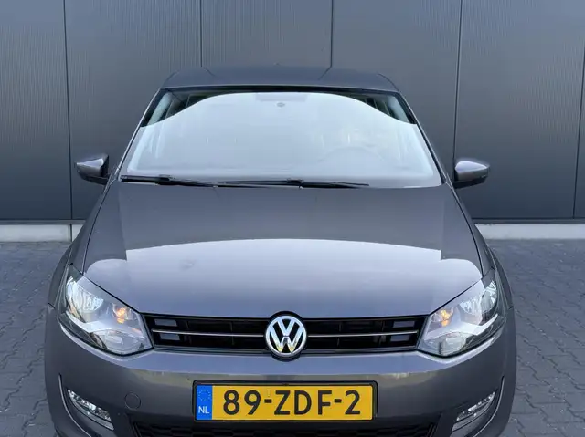 Volkswagen Polo view 14