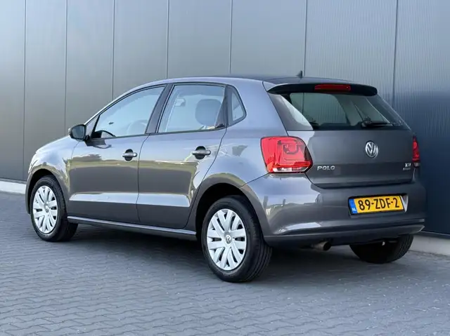 Volkswagen Polo view 11