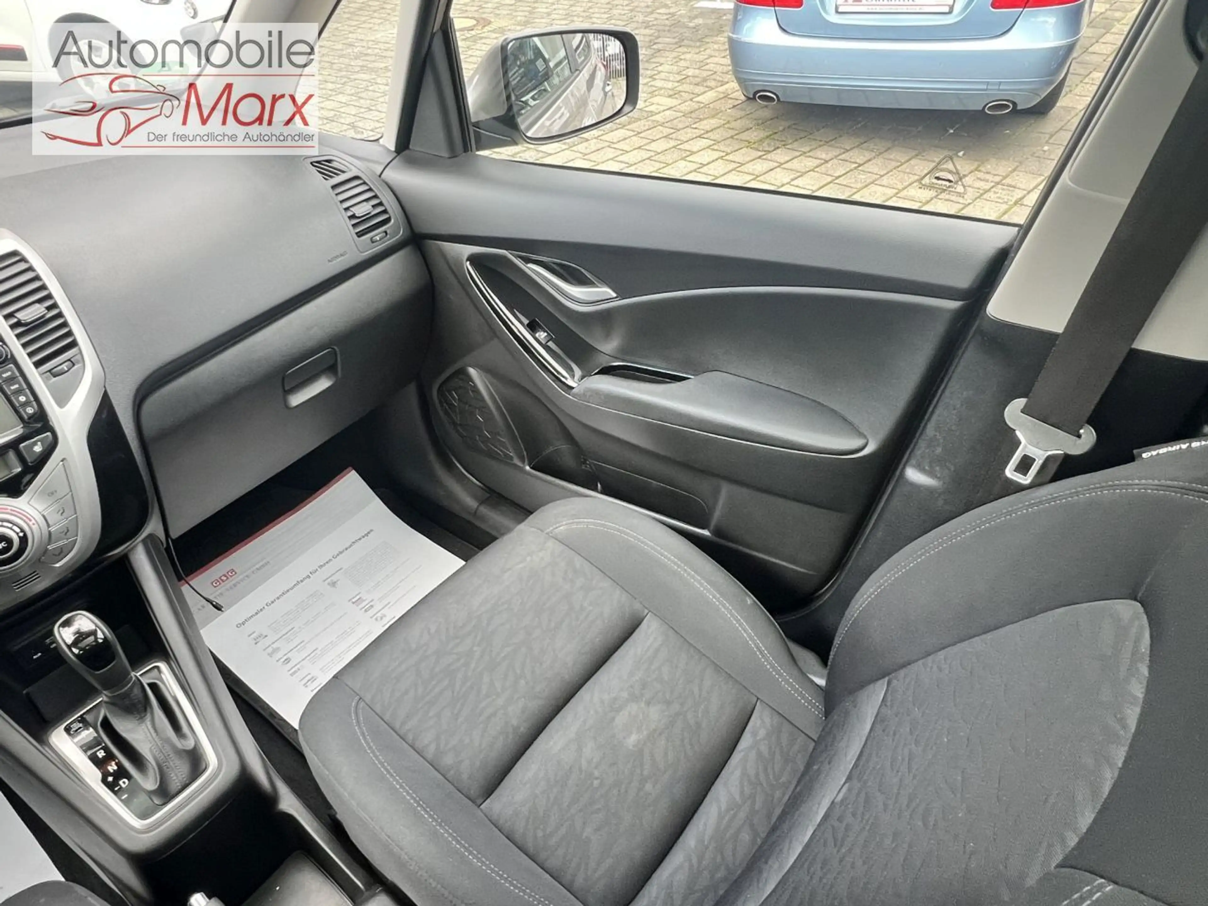 Hyundai iX20 Automatik,Panramadach,Kamera, Winterpaket — photo 11