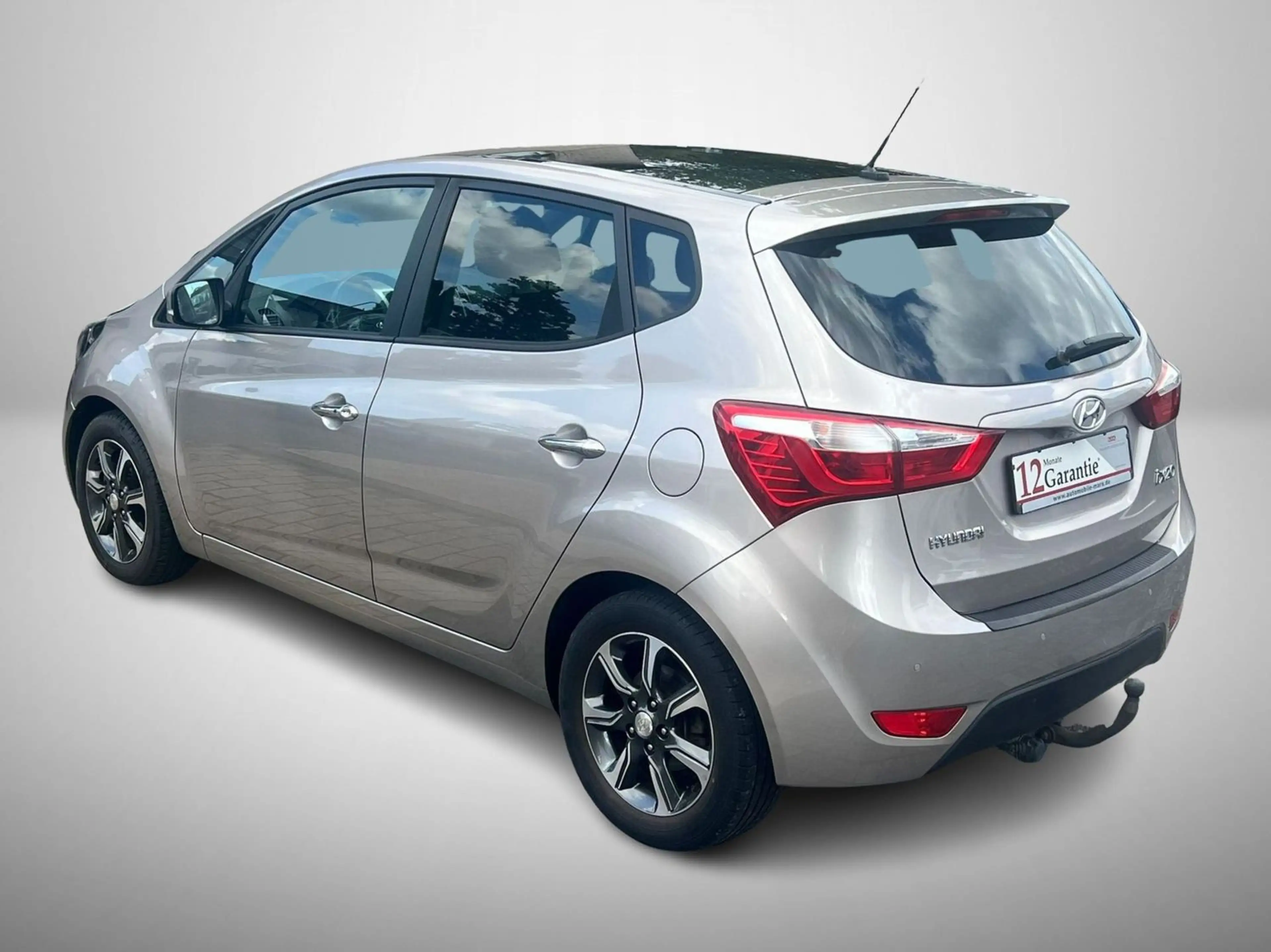 Hyundai iX20 Automatik,Panramadach,Kamera, Winterpaket — photo 4