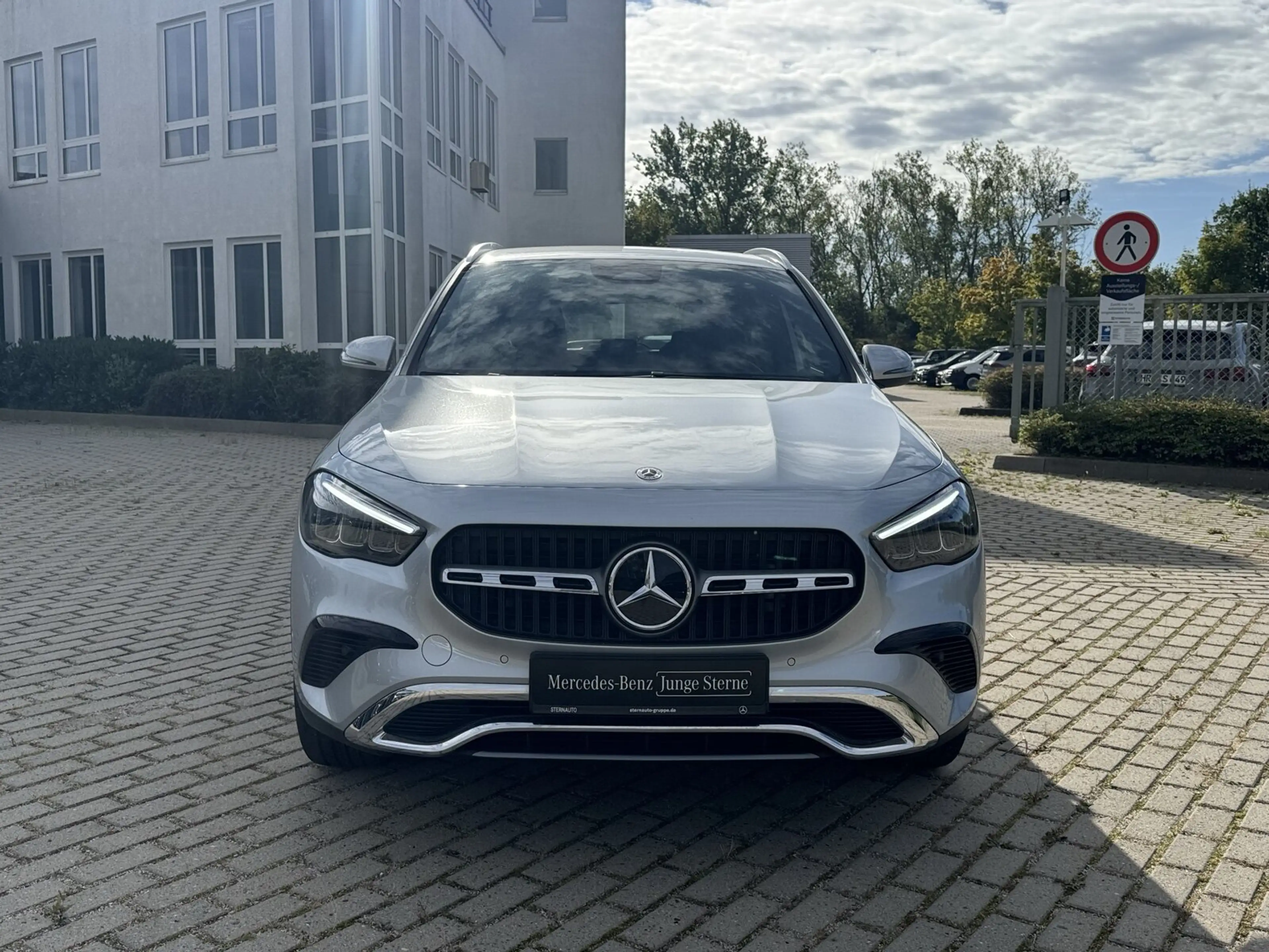 Mercedes-Benz GLA 180 GLA 180 Progressive/Navi/Autom./Klima/LED Sitzhzg. — photo 2