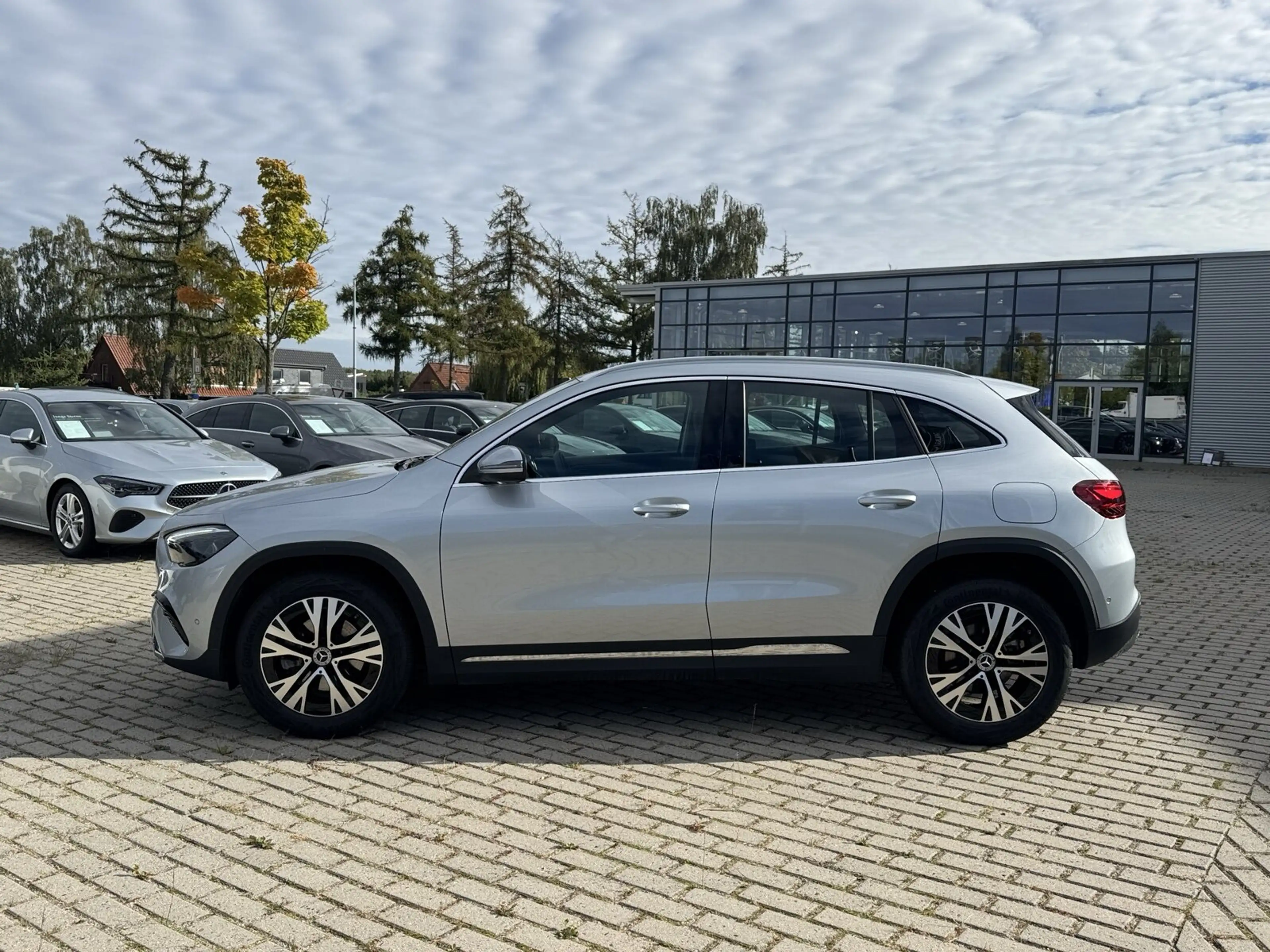 Mercedes-Benz GLA 180 GLA 180 Progressive/Navi/Autom./Klima/LED Sitzhzg. — photo 7
