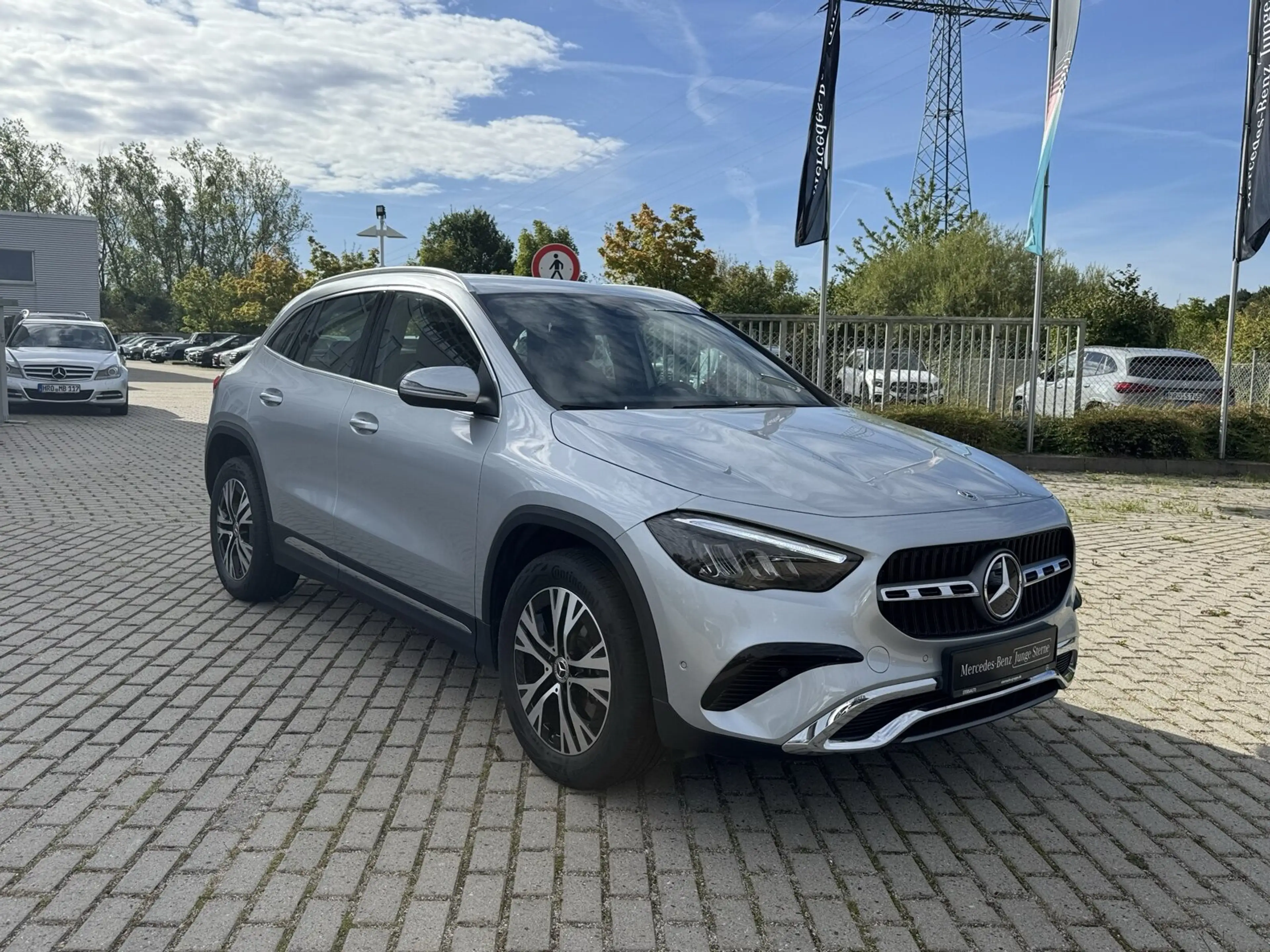 Mercedes-Benz GLA 180 GLA 180 Progressive/Navi/Autom./Klima/LED Sitzhzg. — photo 3