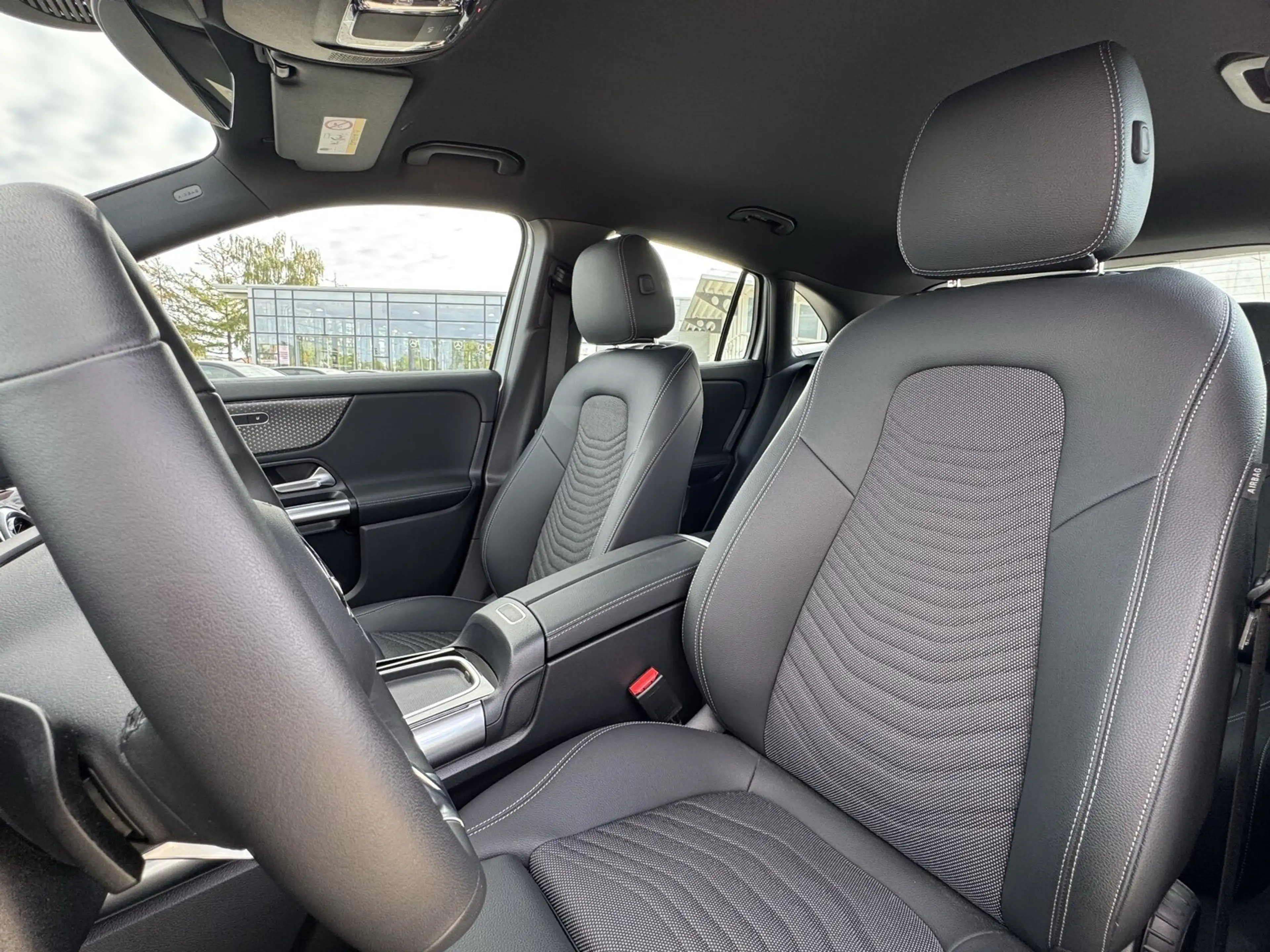 Mercedes-Benz GLA 180 GLA 180 Progressive/Navi/Autom./Klima/LED Sitzhzg. — photo 10