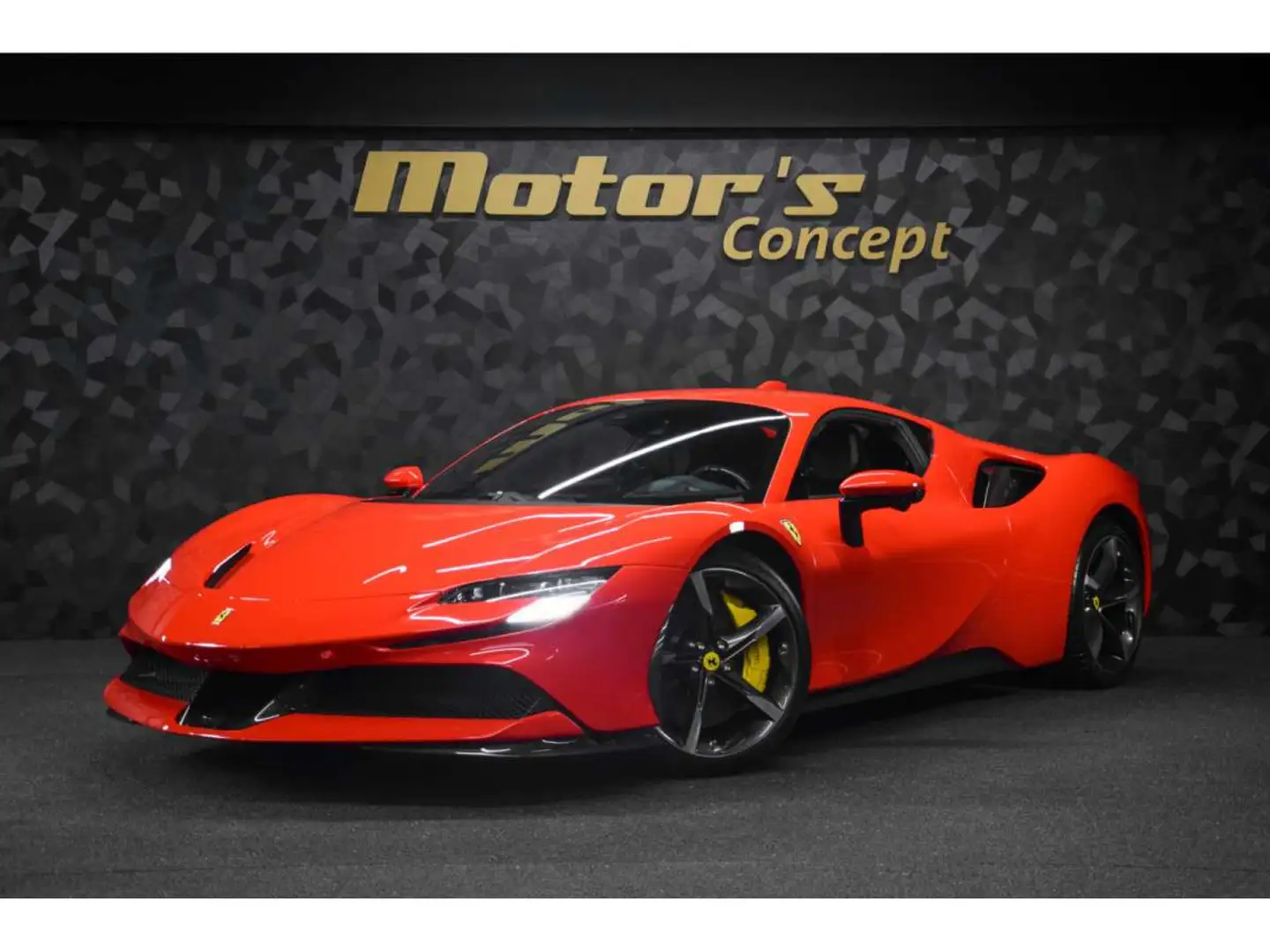 Ferrari SF90 Stradale ROSSO SCUDERIA Rouge - 1