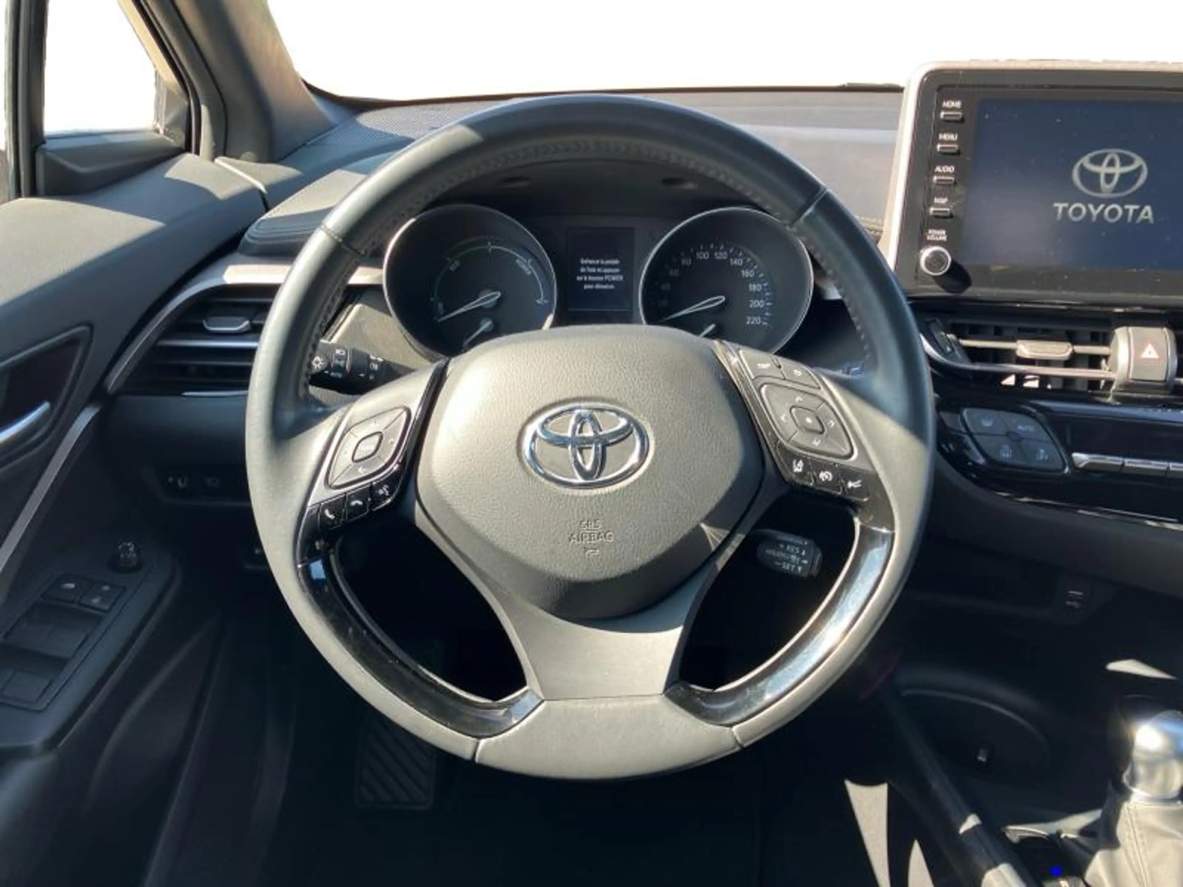 Toyota C-HR C-ENTER — photo 13