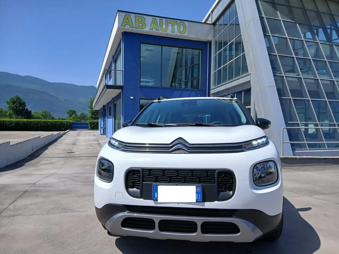 Citroen C3 Aircross 1.5 bluehdi Shine s Blanc - 1