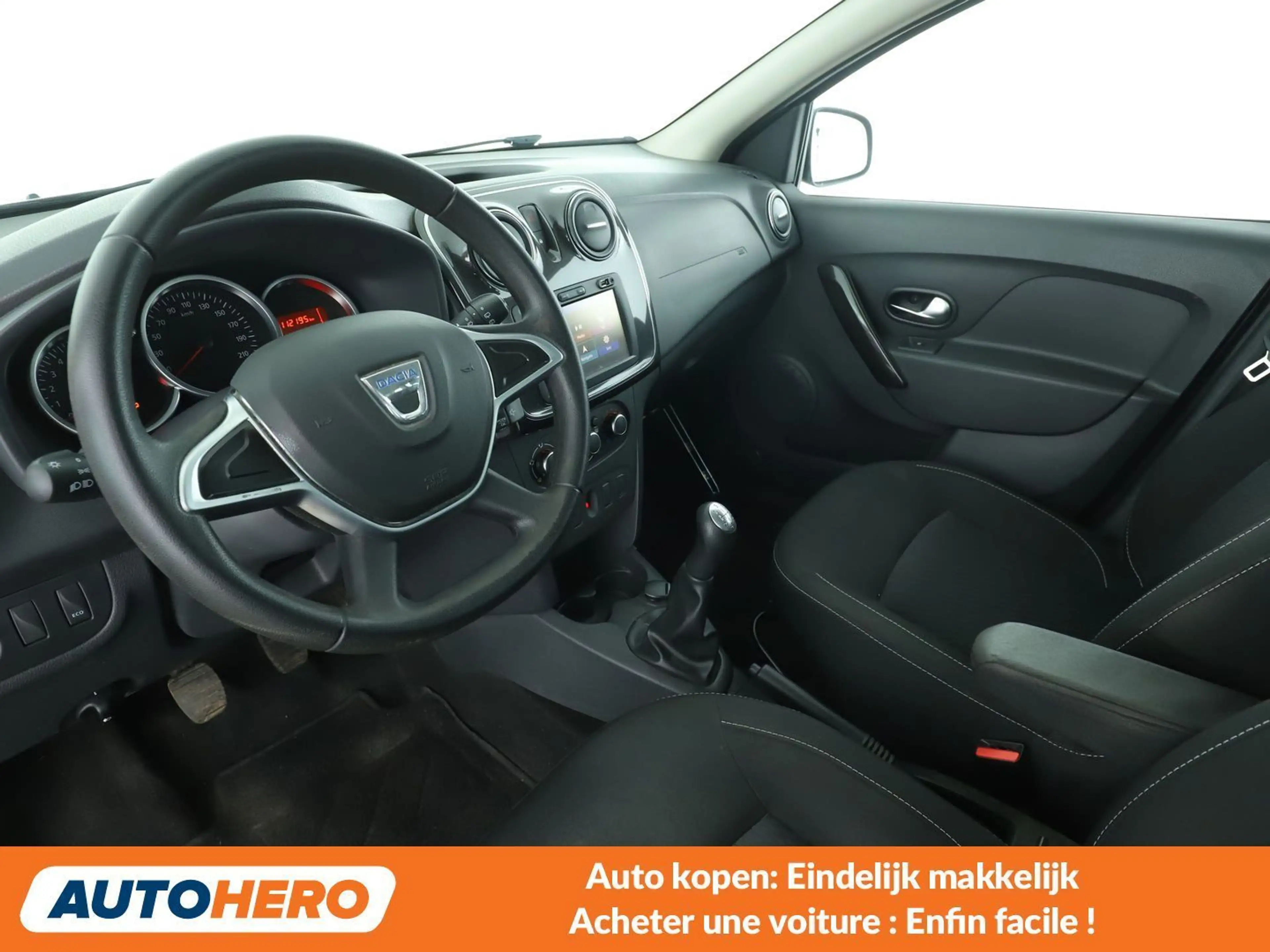 Dacia Logan 0.9 TCe Laureate — photo 13