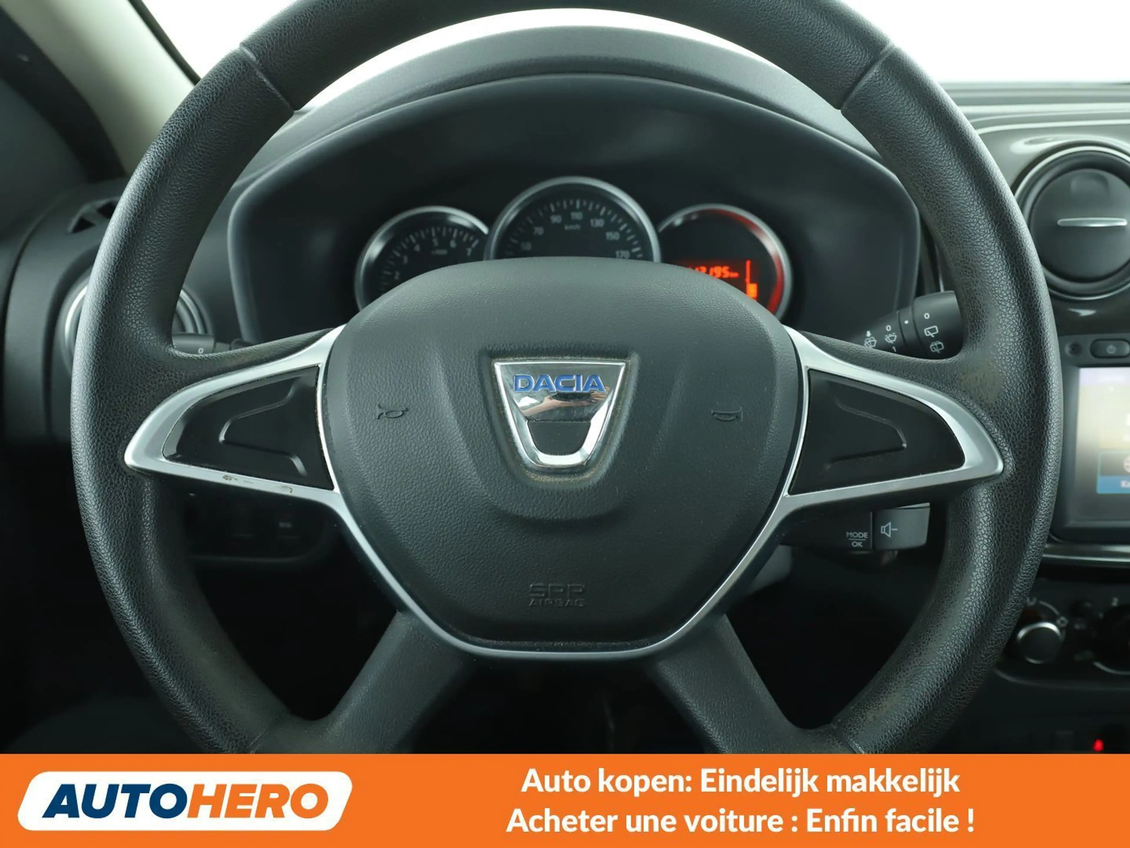 Dacia Logan 0.9 TCe Laureate — photo 5