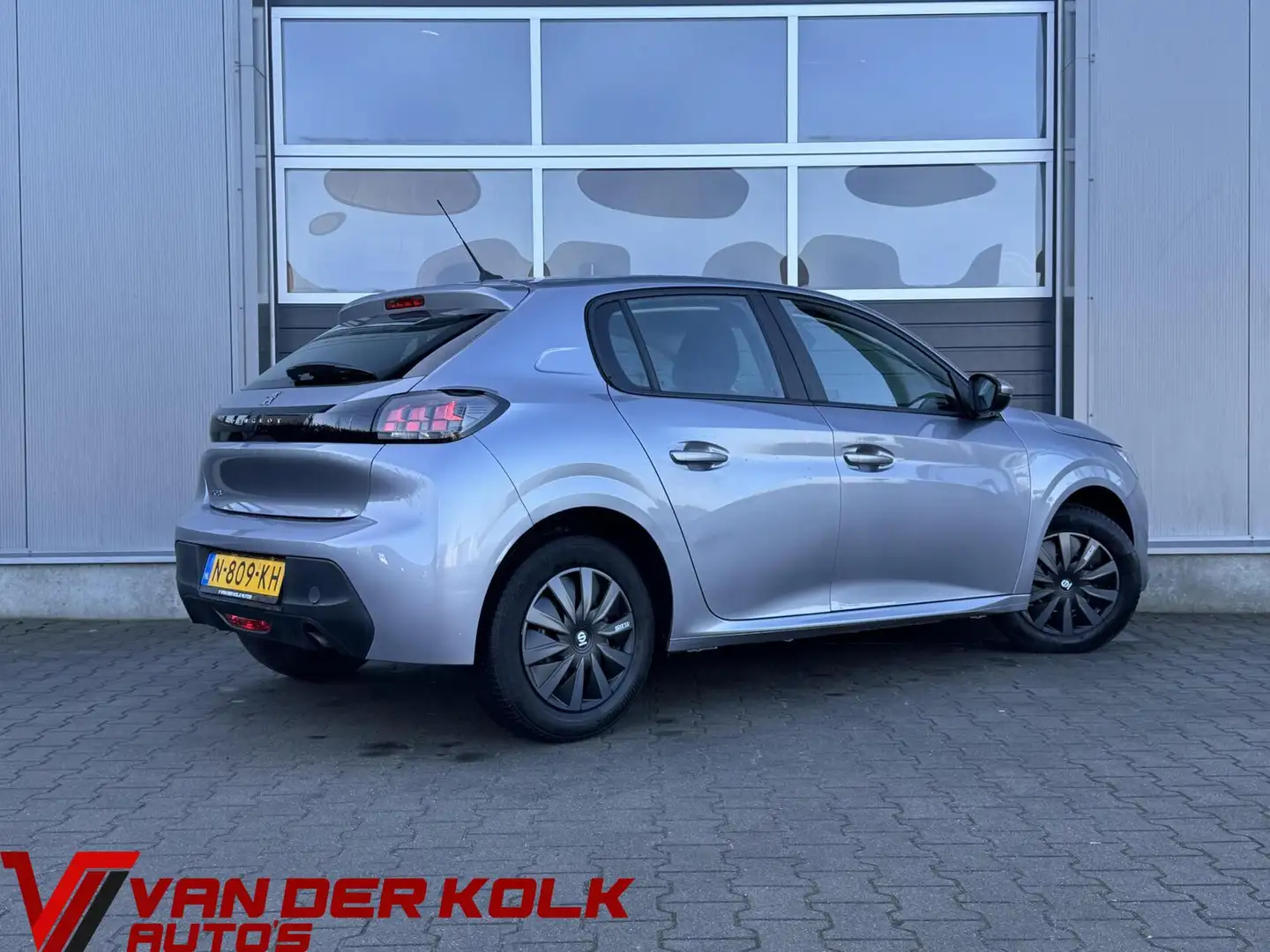 Peugeot 208 1.2 PureTech Active | CarPlay| LED | Navigatie | C Grau - 2