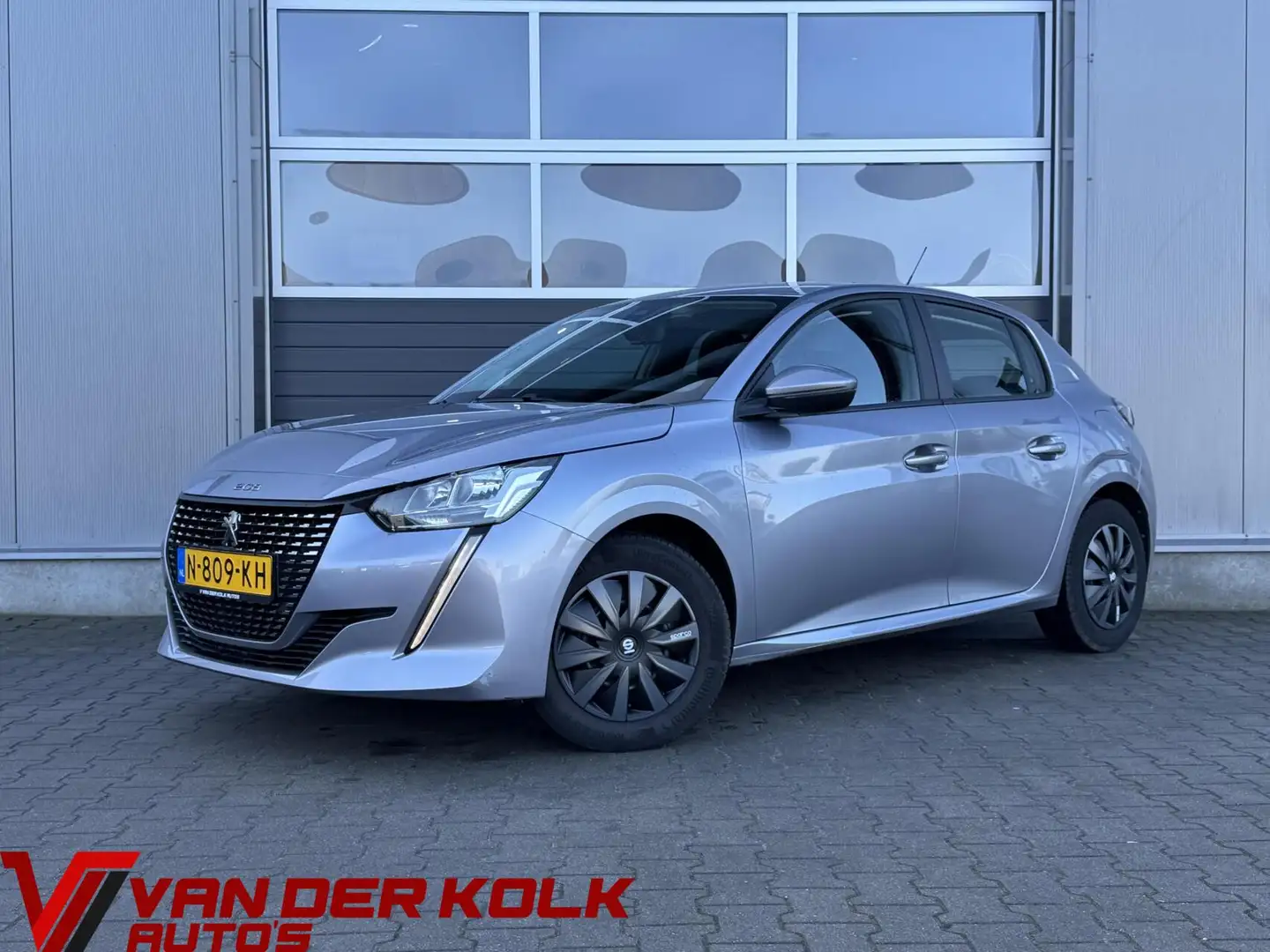 Peugeot 208 1.2 PureTech Active | CarPlay| LED | Navigatie | C Grau - 1