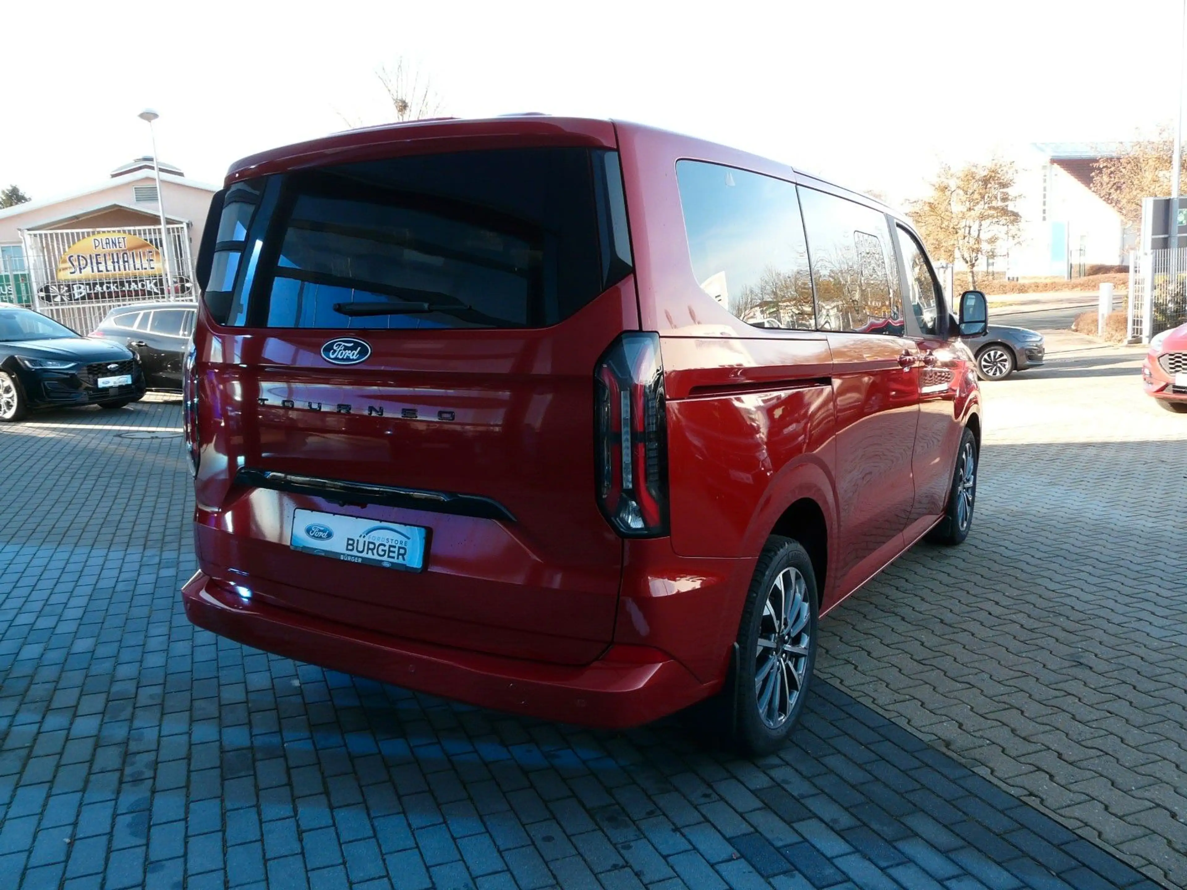 Ford Tourneo Custom L1 Titanium X — photo 7
