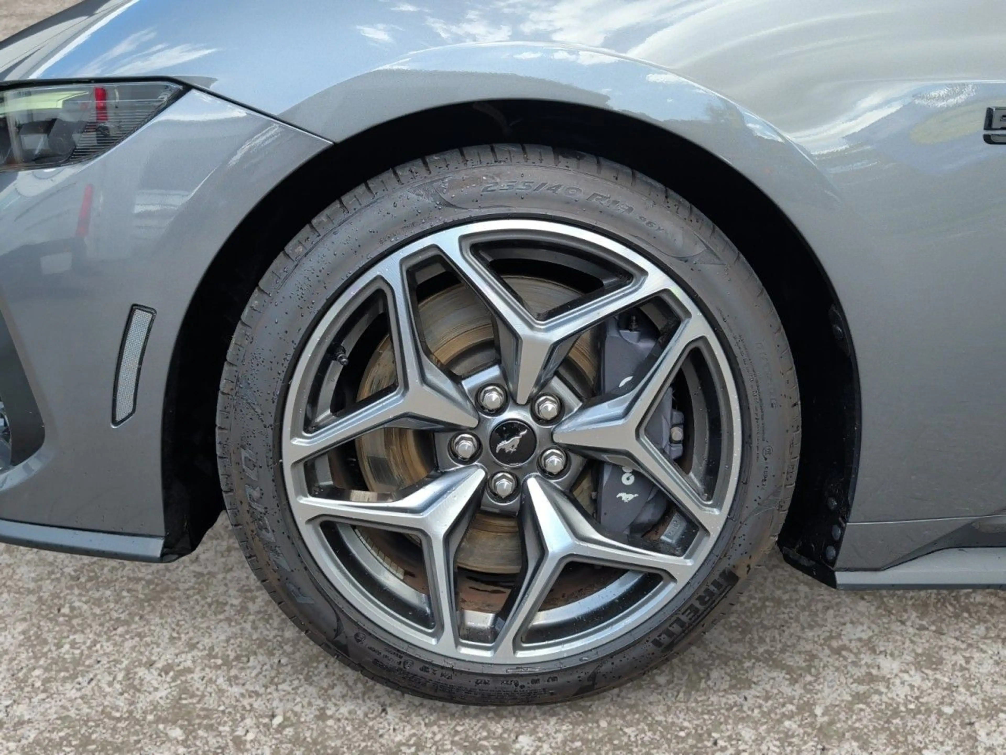Ford Mustang Cabrio GT V8 Aut.+Magne-Ride+B&O+KeyFree — photo 11
