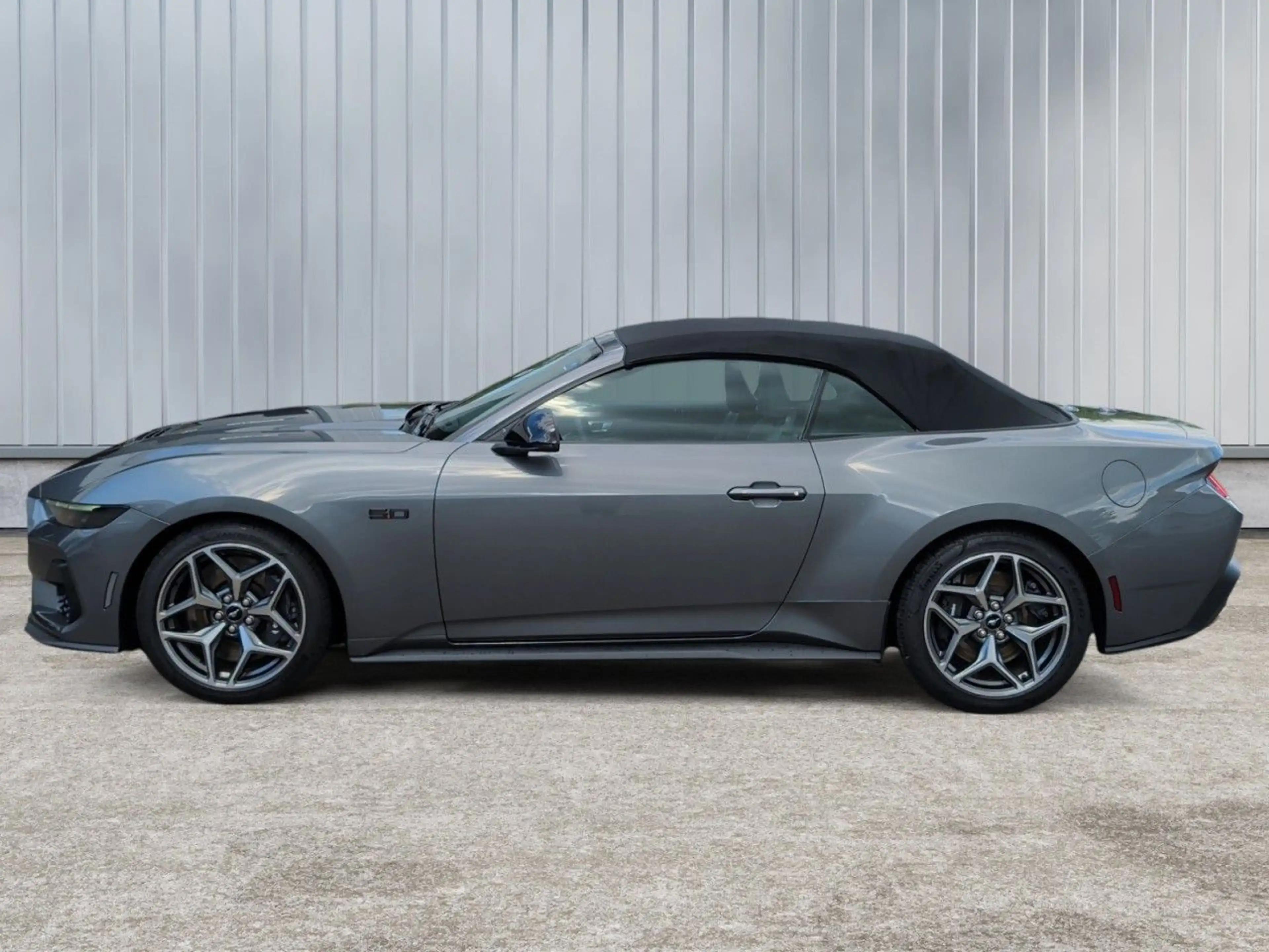 Ford Mustang Cabrio GT V8 Aut.+Magne-Ride+B&O+KeyFree — photo 3