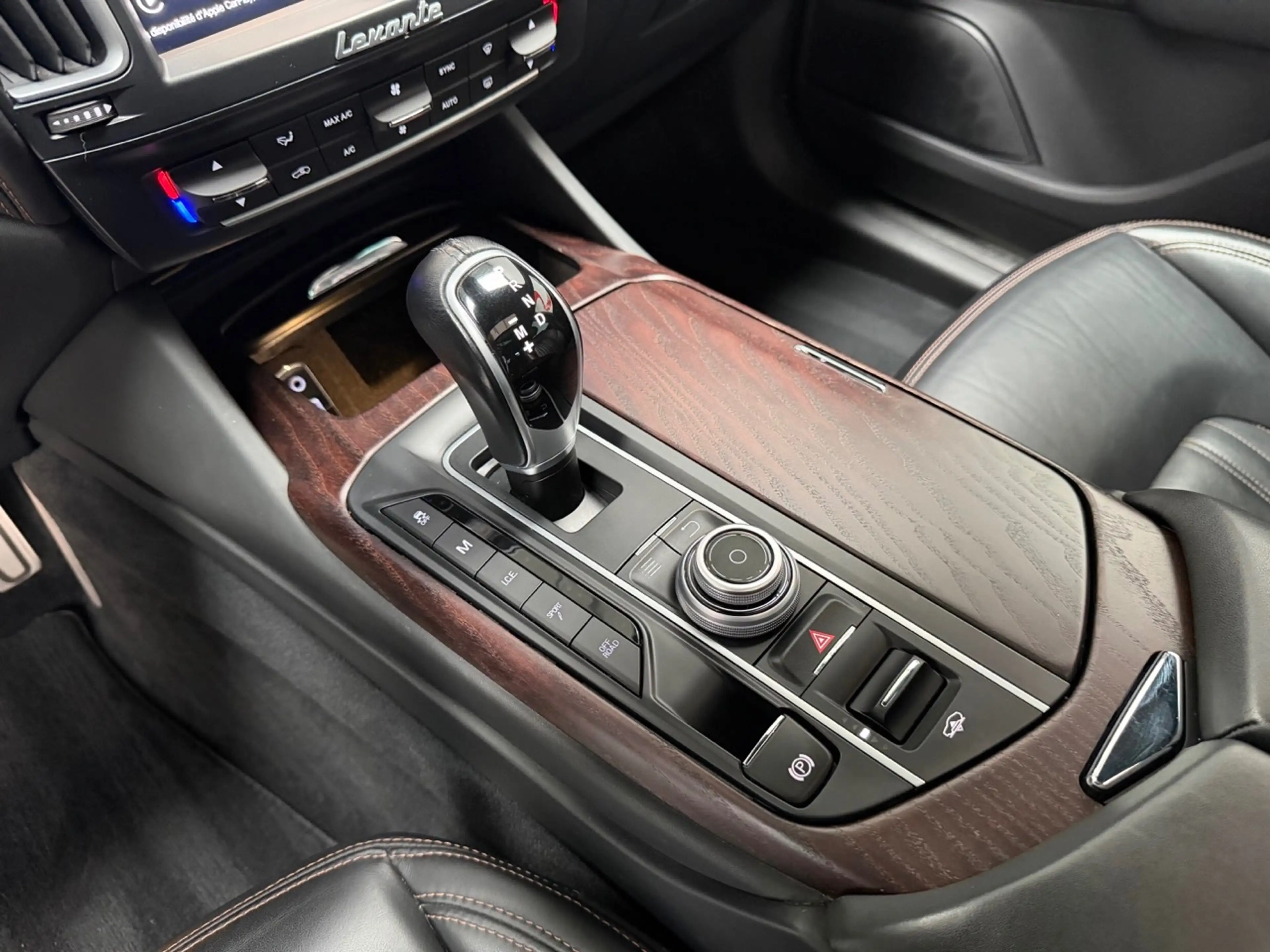 Maserati Levante Levante 3.0 V6 Bi-Turbo 350 Q4 GranSport — photo 13