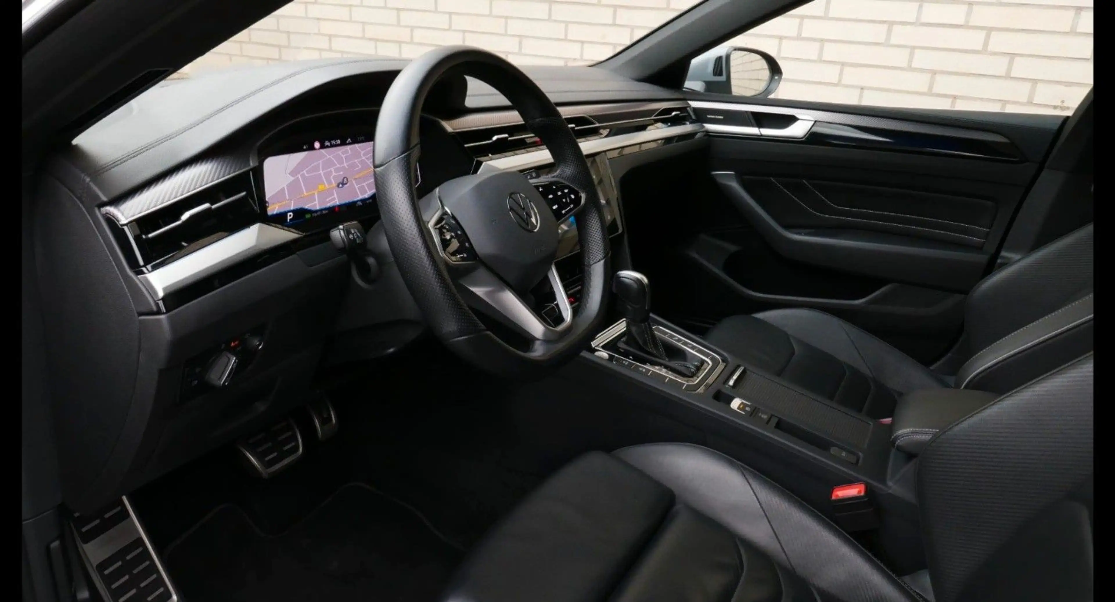 Volkswagen Arteon 2.0TSI 4M R-Line Pano Nappa 360 Stdhz AHK — photo 14
