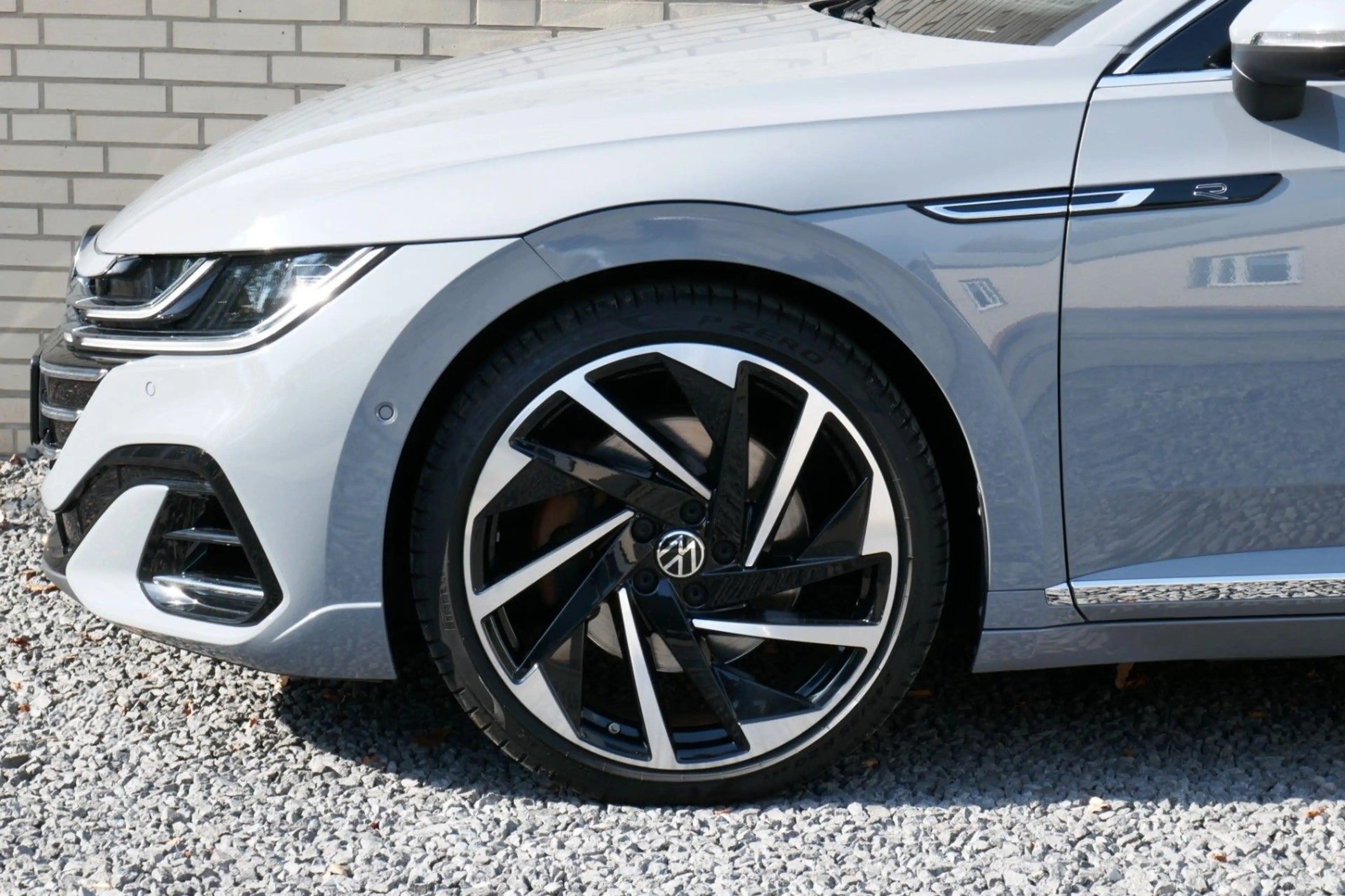Volkswagen Arteon 2.0TSI 4M R-Line Pano Nappa 360 Stdhz AHK — photo 8
