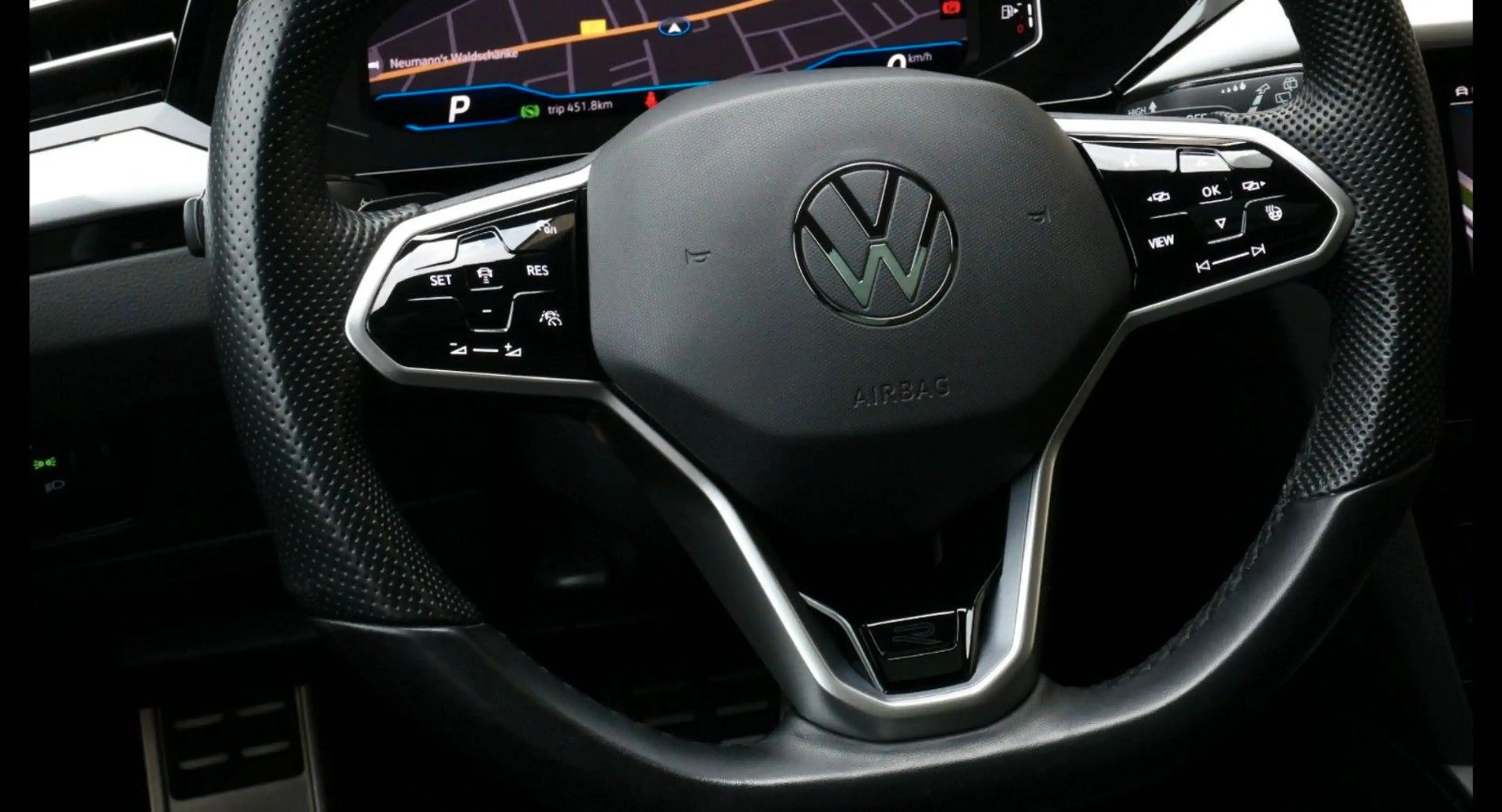 Volkswagen Arteon 2.0TSI 4M R-Line Pano Nappa 360 Stdhz AHK — photo 22